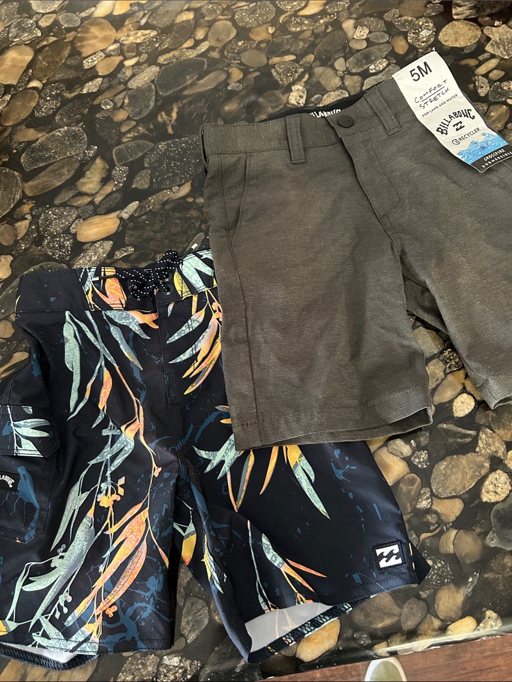 Billabong Boys' NWT Shorts & Floral Boardshorts 5T